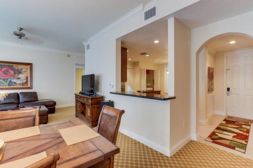 The Terraces On The Green -  Vacation Rental - Photo 10