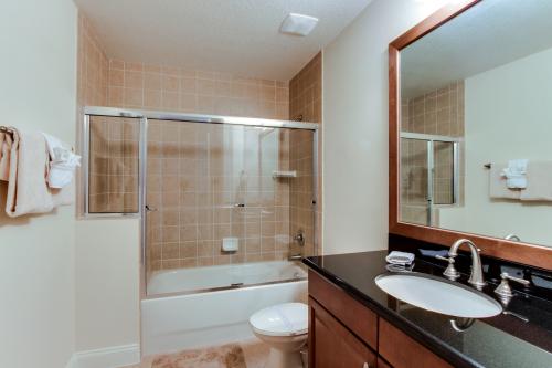 The Terraces On The Green -  Vacation Rental - Photo 16