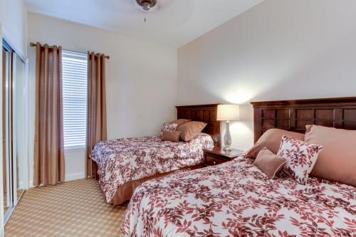 The Terraces On The Green -  Vacation Rental - Photo 17