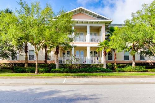 The Terraces On The Green -  Vacation Rental - Photo 2