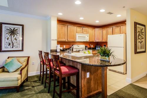 Reunion Getaway -  Vacation Rental - Photo 9