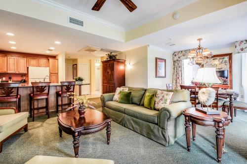 Reunion Getaway -  Vacation Rental - Photo 8