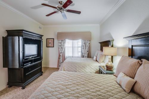 Sunset Spectacular -  Vacation Rental - Photo 24