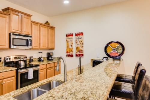 Paradise Found I -  Vacation Rental - Photo 20