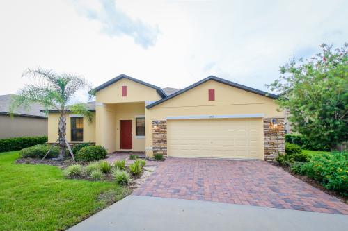 Breezy Retreat -  Vacation Rental - Photo 1