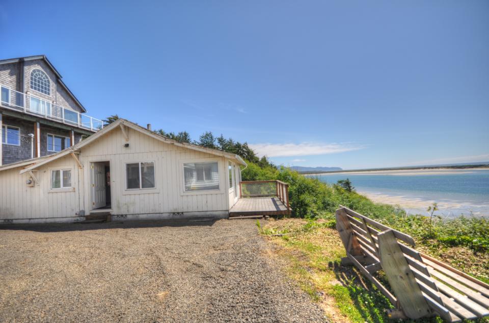 Crab Shack 2 BD Vacation Rental in Netarts, OR Vacasa