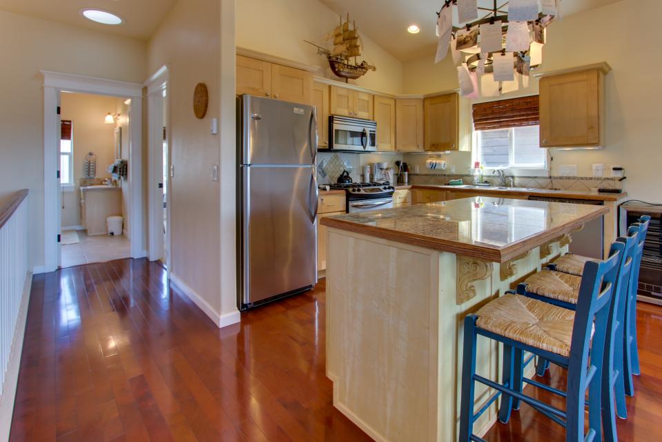 Hillsdale Beach House 3 BD Vacation Rental in Oceanside, OR Vacasa