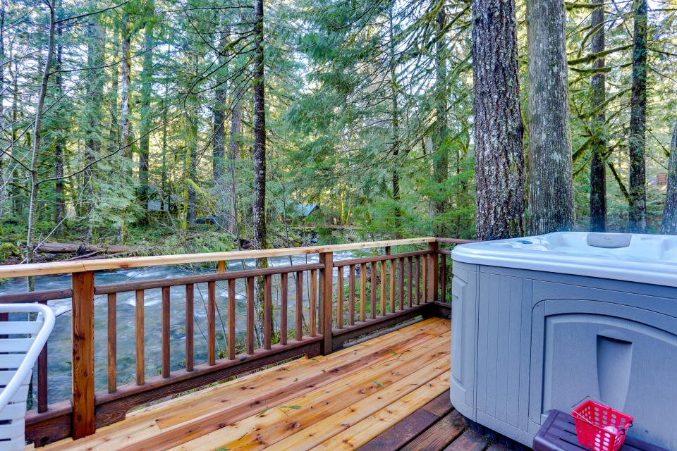 Papa Bear Cabin 3 BD Vacation Rental in Welches, OR Vacasa
