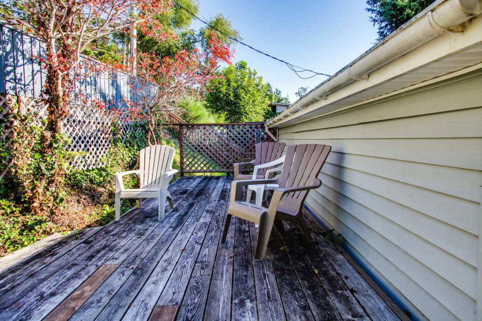 Pearl Ocean Front Beach House 3 BD Vacation Rental in Netarts, OR