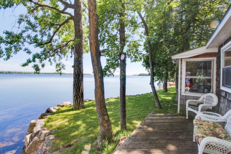The Shoreline Cottage 2 BD Vacation Rental in Isle La Motte, VT Vacasa