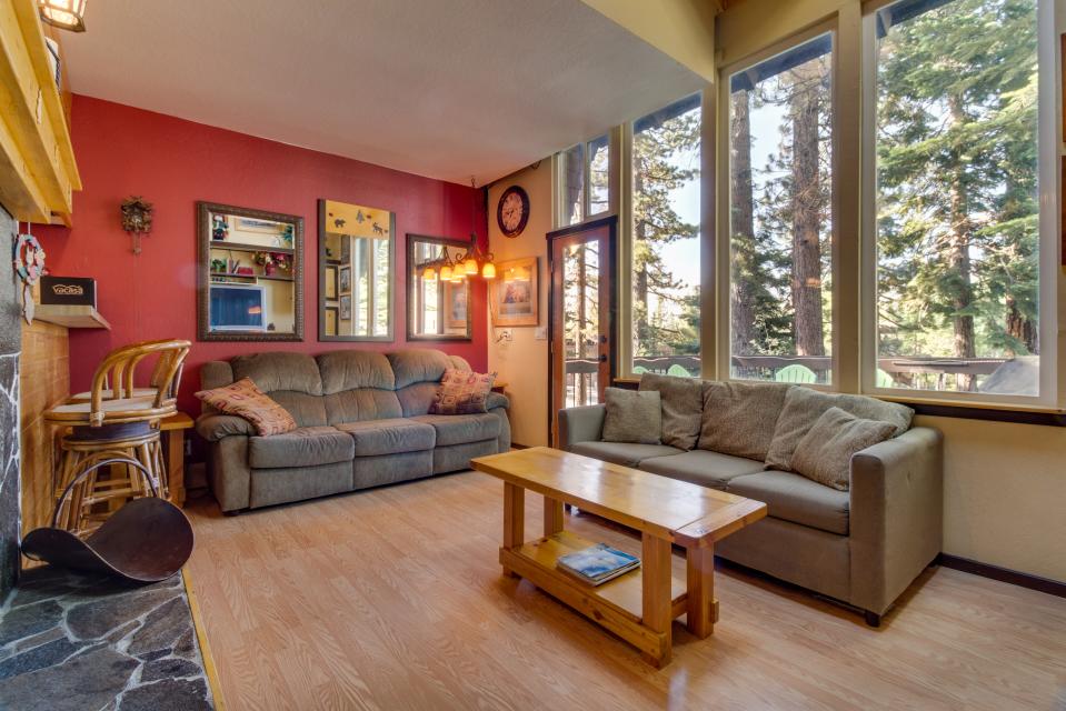Dollar Hill II Family Townhome 2 BD Vacation Rental in Tahoe City, CA