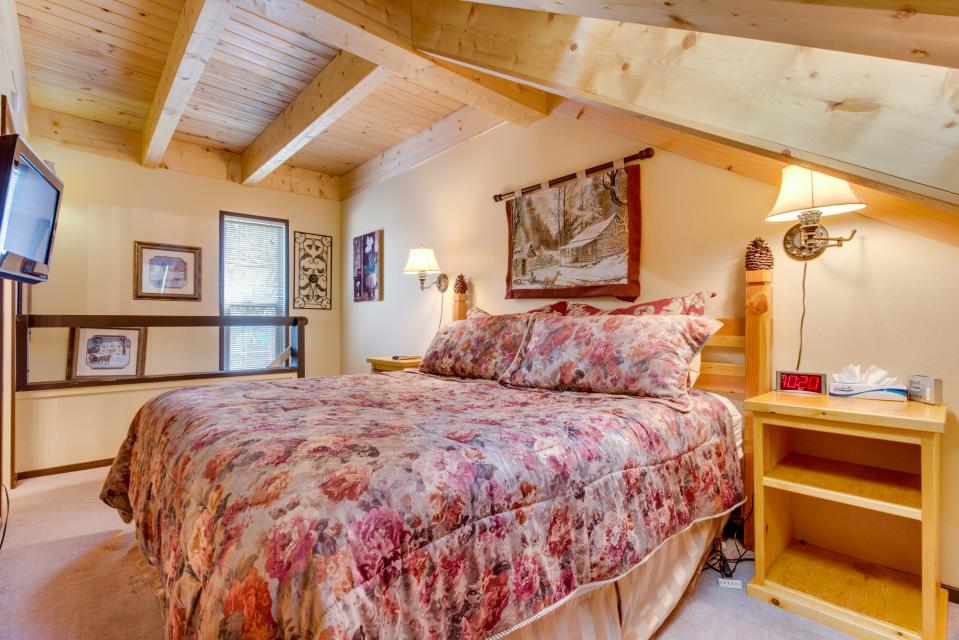 Dollar Hill II Family Townhome 2 BD Vacation Rental in Tahoe City, CA