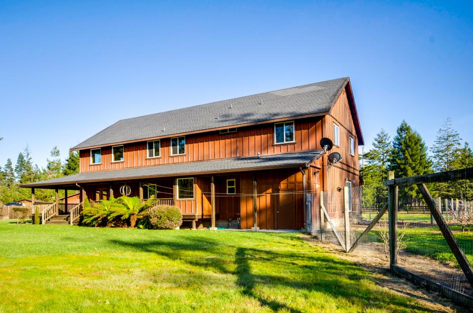 Sundance 4 BD Vacation Rental in Mendocino, CA Vacasa