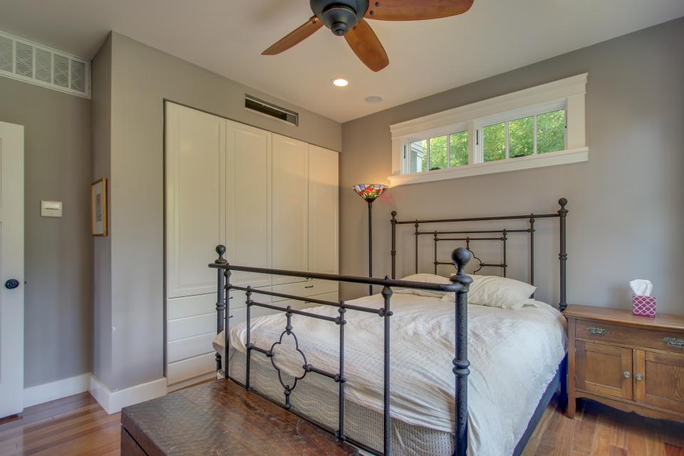 Founder's Home 5 BD Vacation Rental in Boise, ID Vacasa