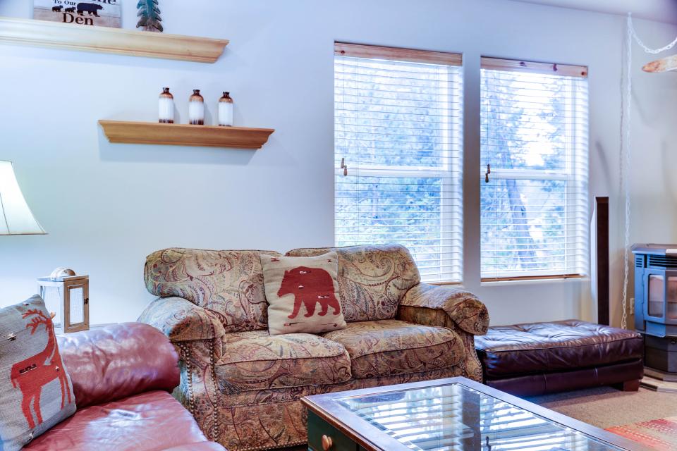 Evergreen House 5 BD Vacation Rental in Government Camp, OR Vacasa