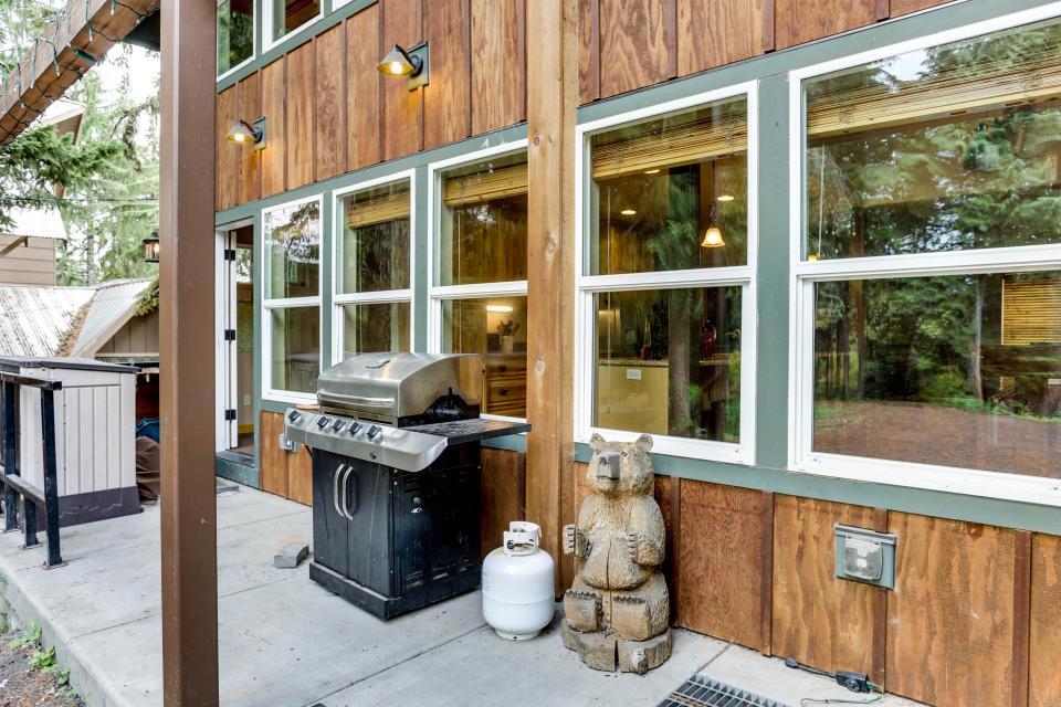 Evergreen House 5 BD Vacation Rental in Government Camp, OR Vacasa