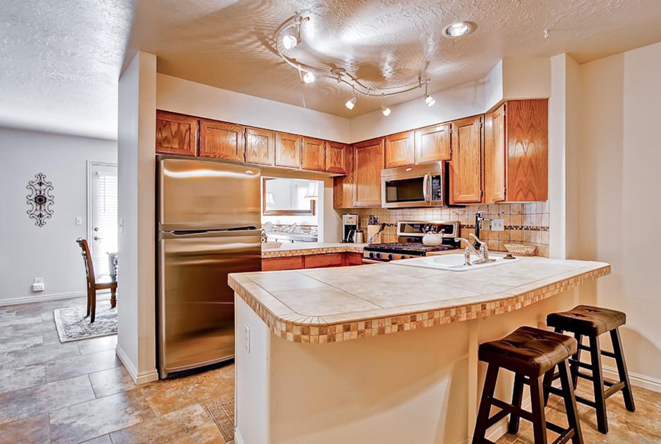 Oaks at Wasatch 8 4 BD Vacation Rental in Cottonwood Heights, UT