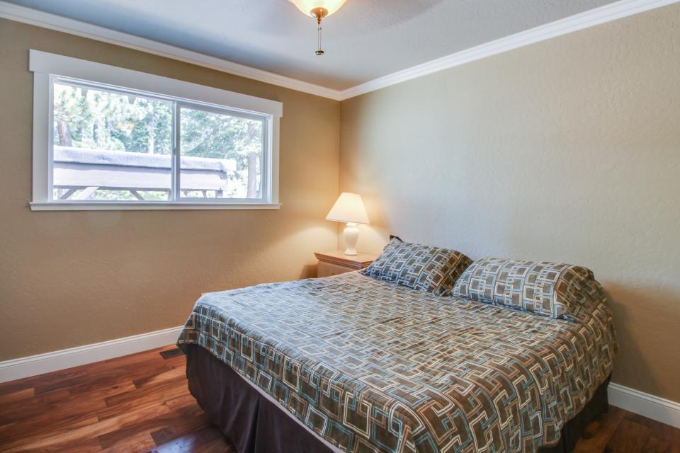 Wildwood Hideaway 5 BD Vacation Rental in South Lake Tahoe, CA Vacasa