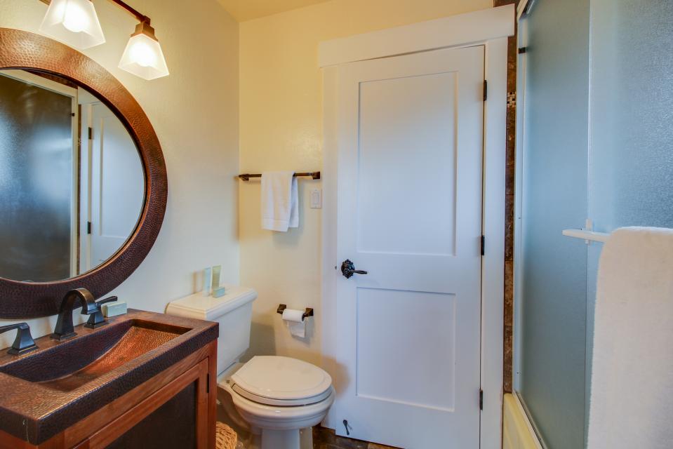 Wildwood Hideaway 5 BD Vacation Rental in South Lake Tahoe, CA Vacasa