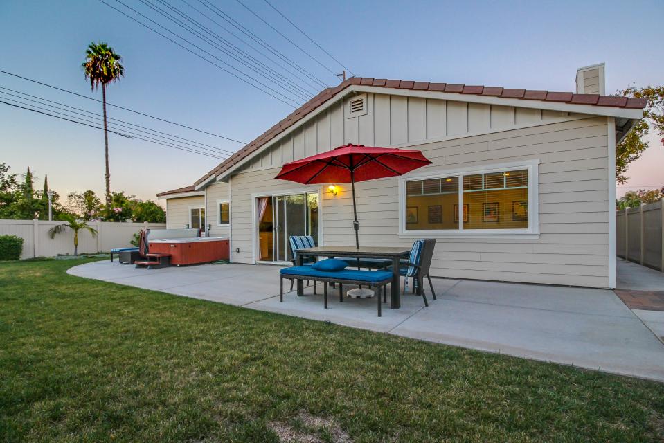 Mickey's Beach House 6 BD Vacation Rental in Anaheim, CA Vacasa