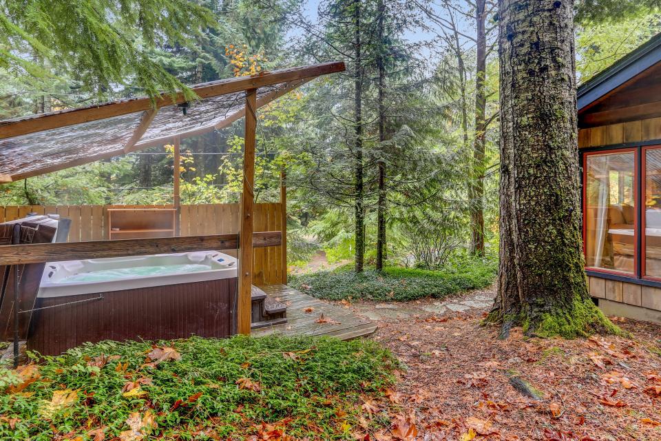 Foxglove Falls 3 BD Vacation Rental in Welches, OR Vacasa