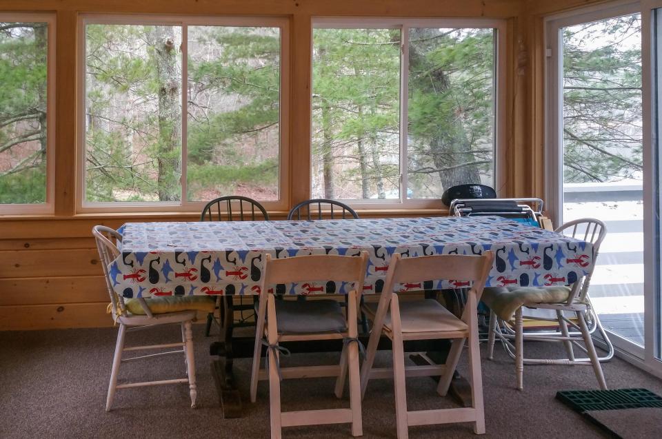 Camp Out Cottage on White Island Pond 3 BD Vacation Rental in Wareham