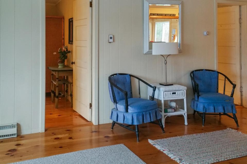 Camp Out Cottage on White Island Pond 3 BD Vacation Rental in Wareham