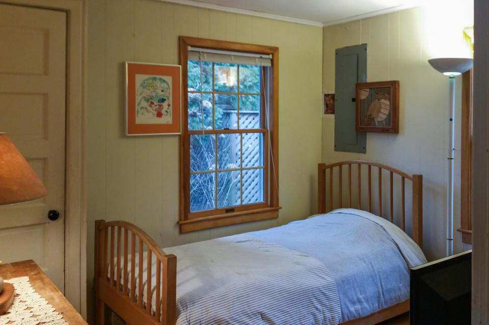 Camp Out Cottage on White Island Pond 3 BD Vacation Rental in Wareham, MA Vacasa