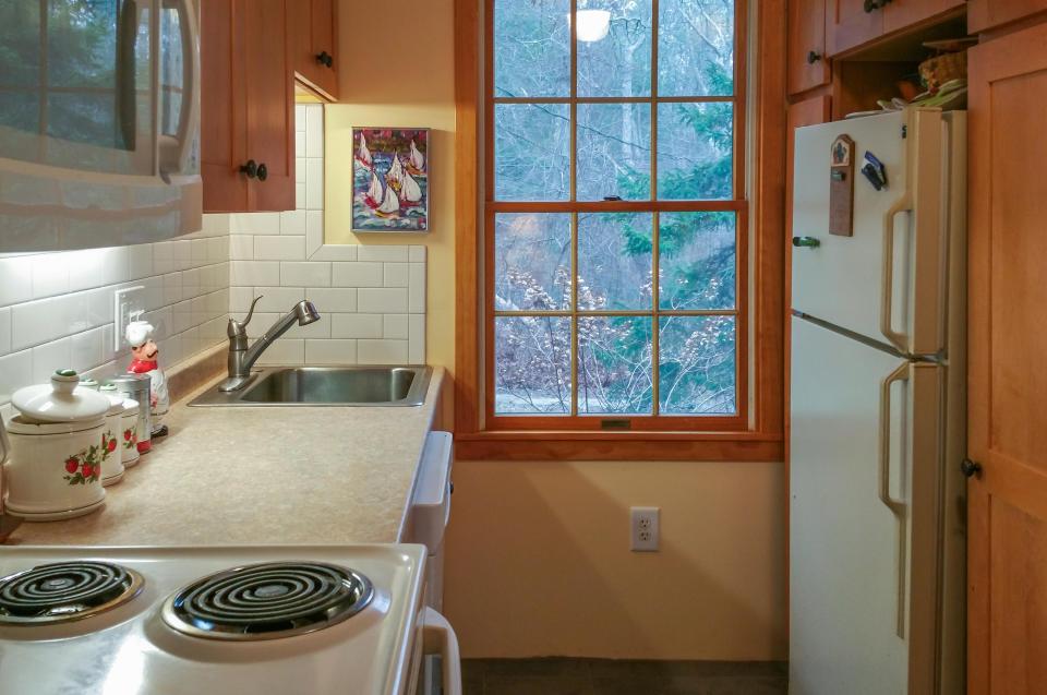 Camp Out Cottage on White Island Pond 3 BD Vacation Rental in Wareham