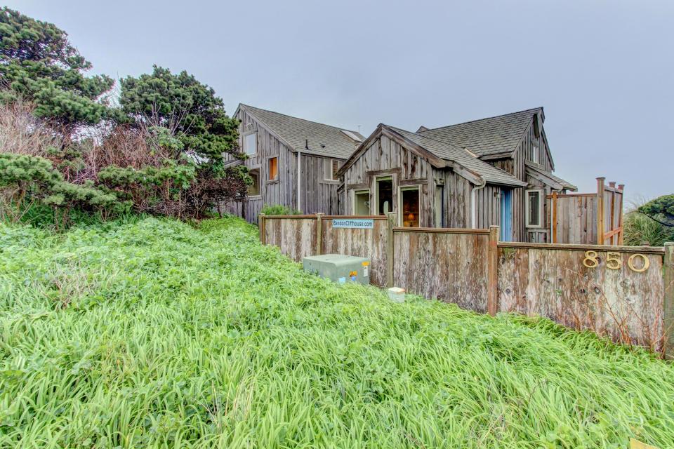 Bandon Cliff House 4 BD Vacation Rental in Bandon, OR Vacasa