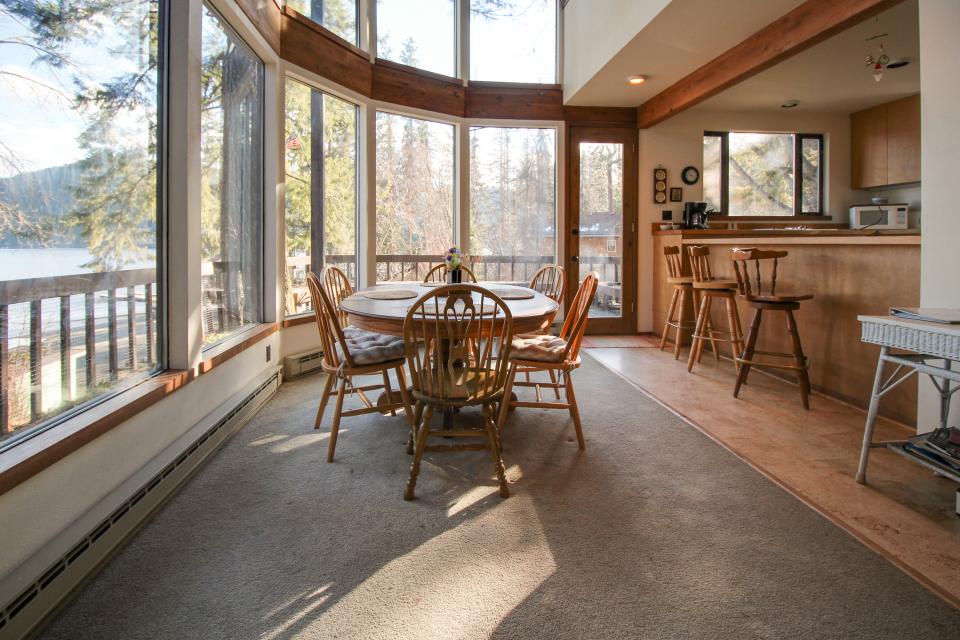 Spirit Lake 4 BD Vacation Rental in Spirit Lake, ID Vacasa