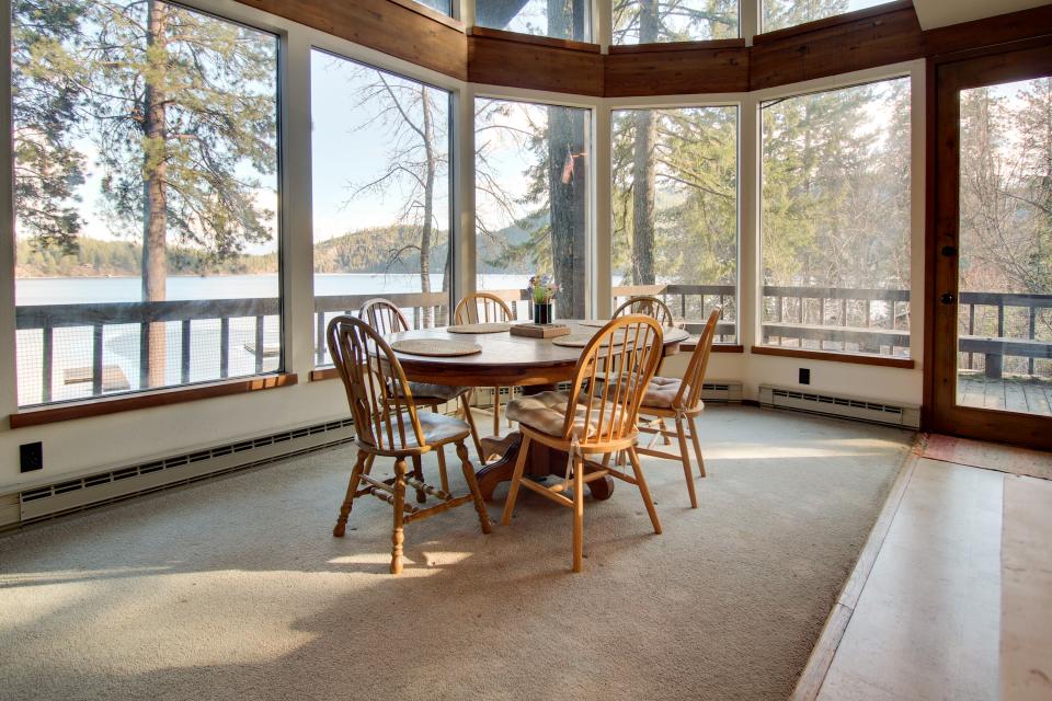 Spirit Lake 4 BD Vacation Rental in Spirit Lake, ID Vacasa