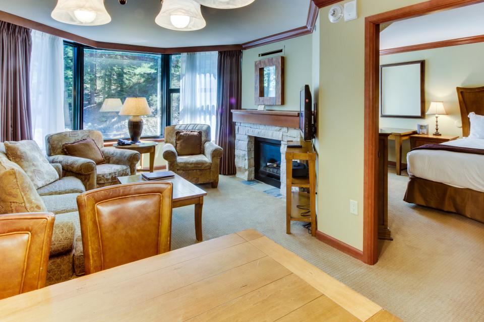 Resort at Squaw Creek 521 and 523 2 BD Vacation Rental in Squaw Valley, CA Vacasa