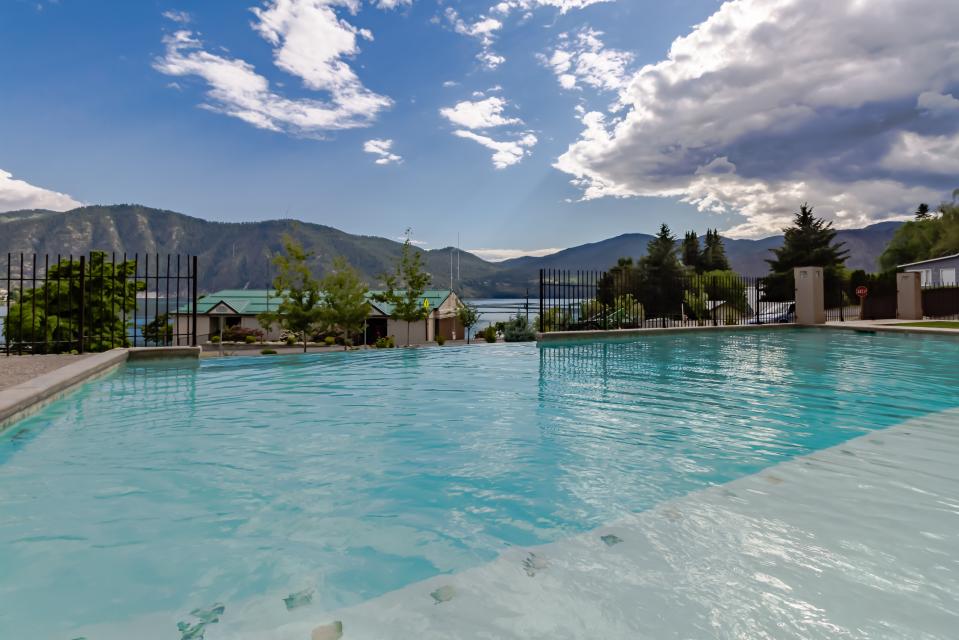 Marina Edge Lake Chelan Condo 3 BD Vacation Rental in Manson, WA Vacasa