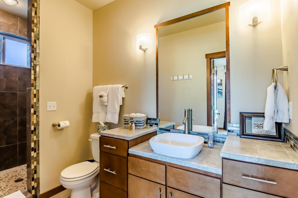 Marina Edge Lake Chelan Condo 3 BD Vacation Rental in Manson, WA Vacasa