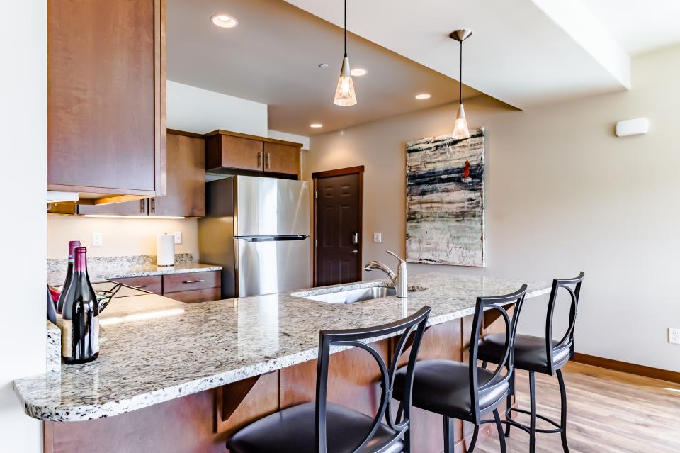 Marina Edge Lake Chelan Condo 3 BD Vacation Rental in Manson, WA Vacasa