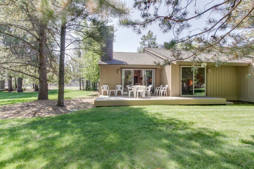 Quelah Condo 4 Discover Sunriver 2 BD Vacation Rental in Sunriver