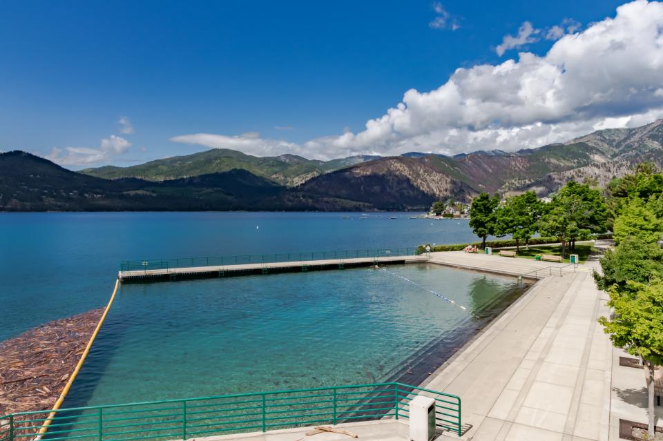Marina Edge Lake Chelan Condo 3 BD Vacation Rental in Manson, WA Vacasa