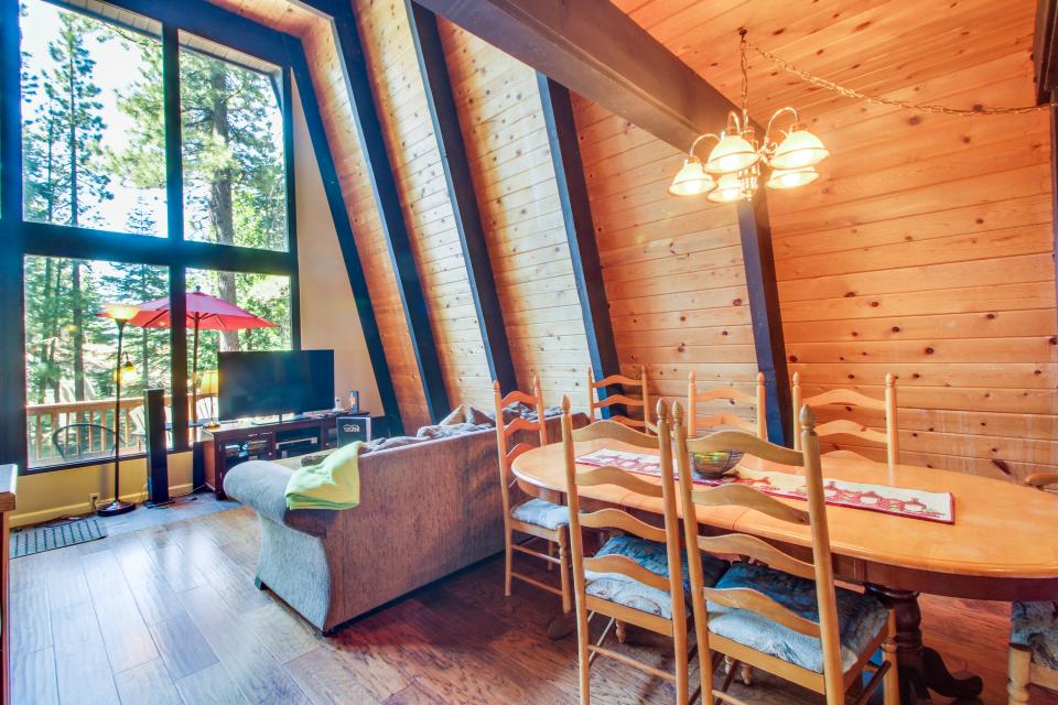 Canterbury Kings Beach Treehouse 4 BD Vacation Rental in Kings Beach