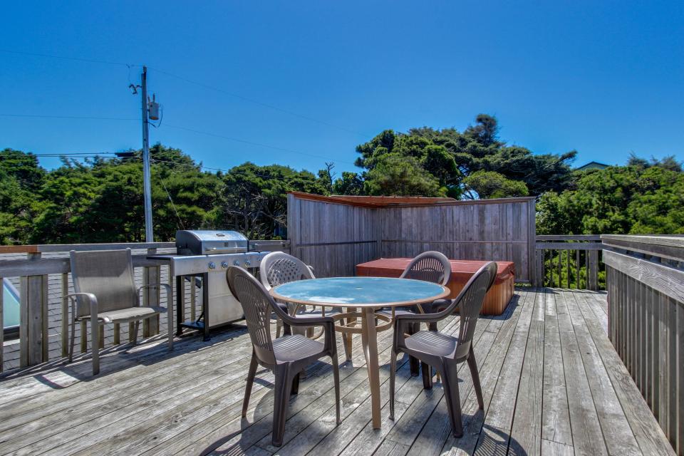 Sandcastle 4 BD Vacation Rental in Lincoln City, OR Vacasa