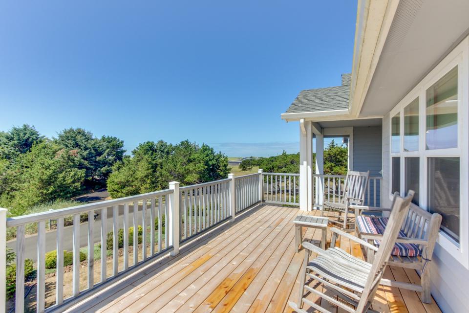 Surf Pines Rilea's Rest 4 BD Vacation Rental in Warrenton, OR Vacasa