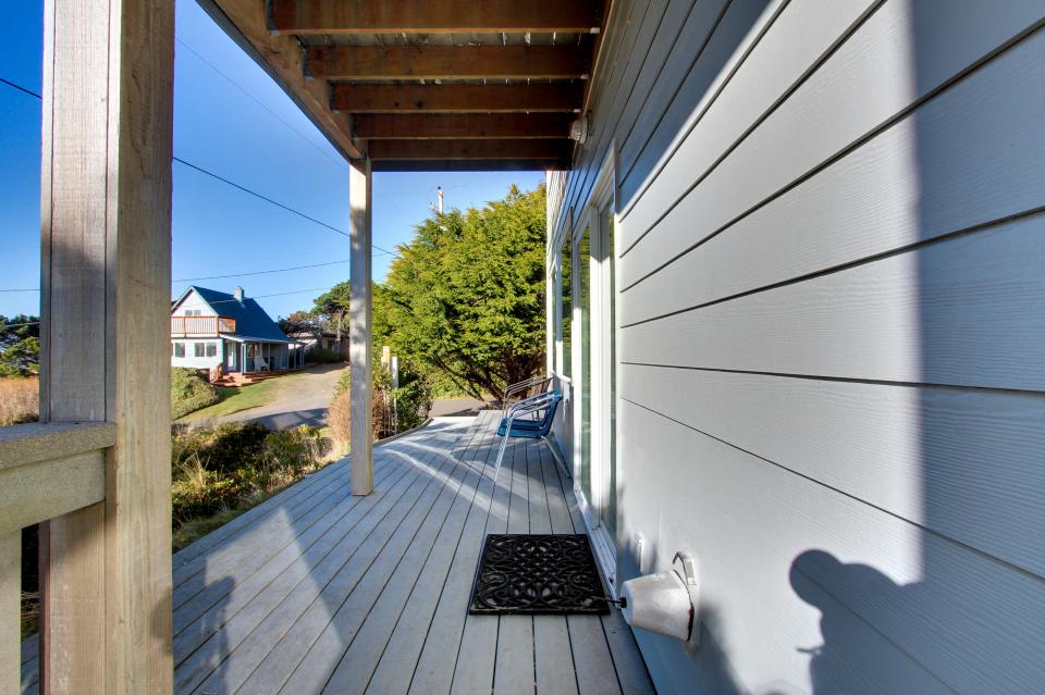 Glass Beach House 3 BD Vacation Rental in Florence, OR Vacasa