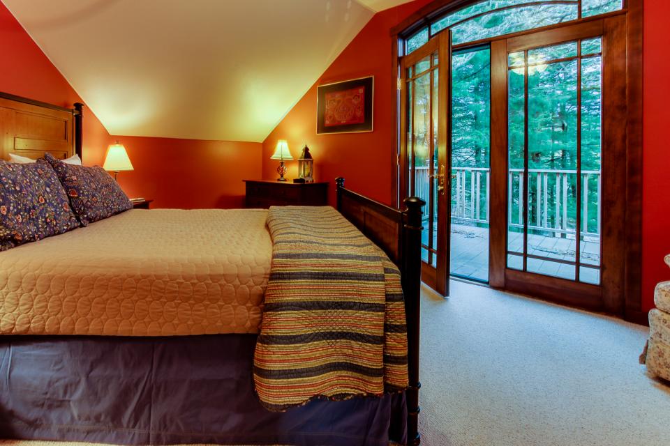 Riverglen on the Columbia 3 BD Vacation Rental in Stevenson, WA Vacasa