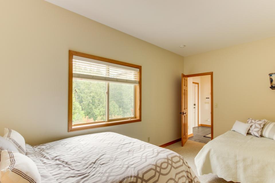 Flying Eagles 2 BD Vacation Rental in Sagle, ID Vacasa