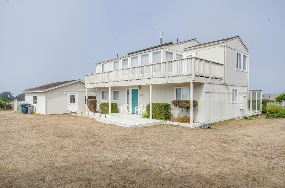 Beach House 2 BD Vacation Rental in Mendocino, CA Vacasa