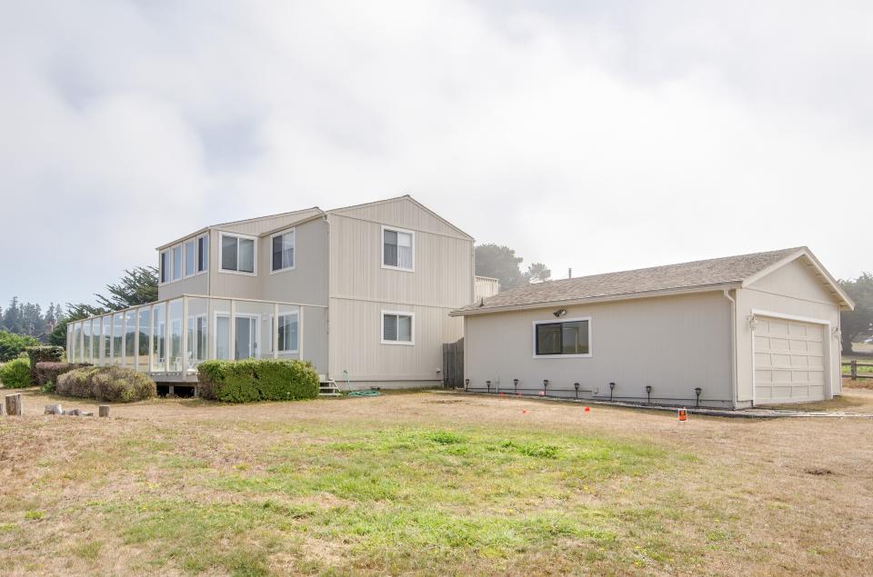 Beach House 2 BD Vacation Rental in Mendocino, CA Vacasa