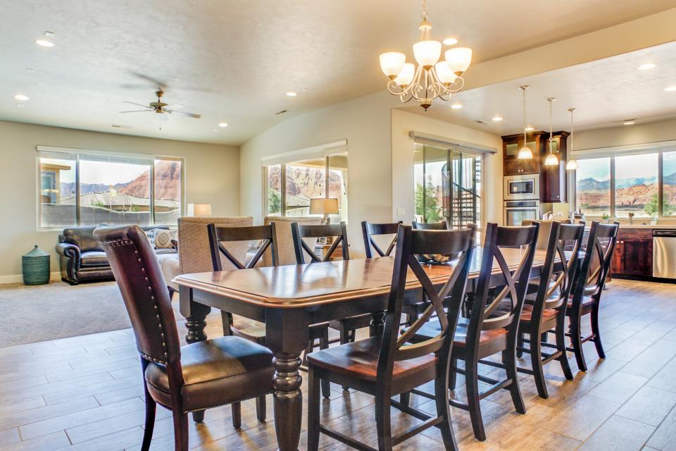 Casa Clara Paradise Village 16 6 BD Vacation Rental in Santa Clara