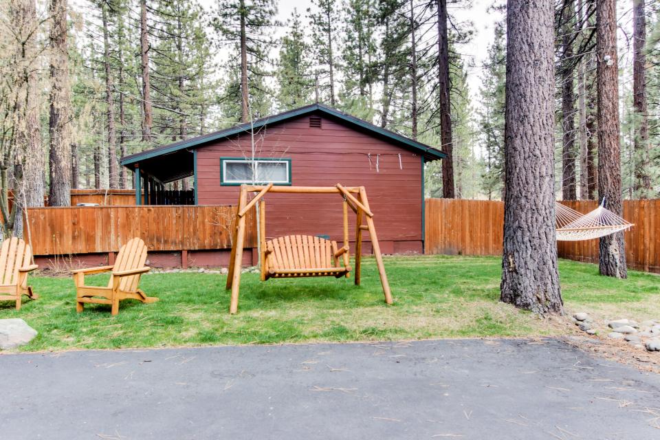 Spruce Grove Cabin Retreat 10 BD Vacation Rental in South Lake Tahoe