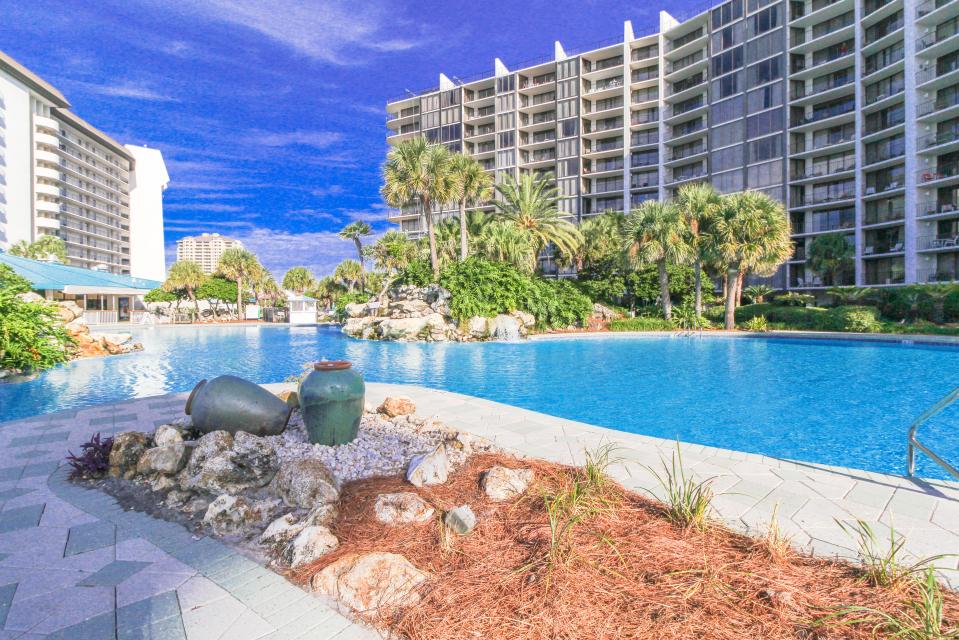 Edgewater Golf Villa 706 2 BD Vacation Rental in Panama City Beach