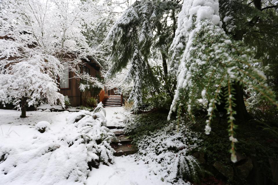 Foxglove Falls 3 BD Vacation Rental in Welches, OR Vacasa